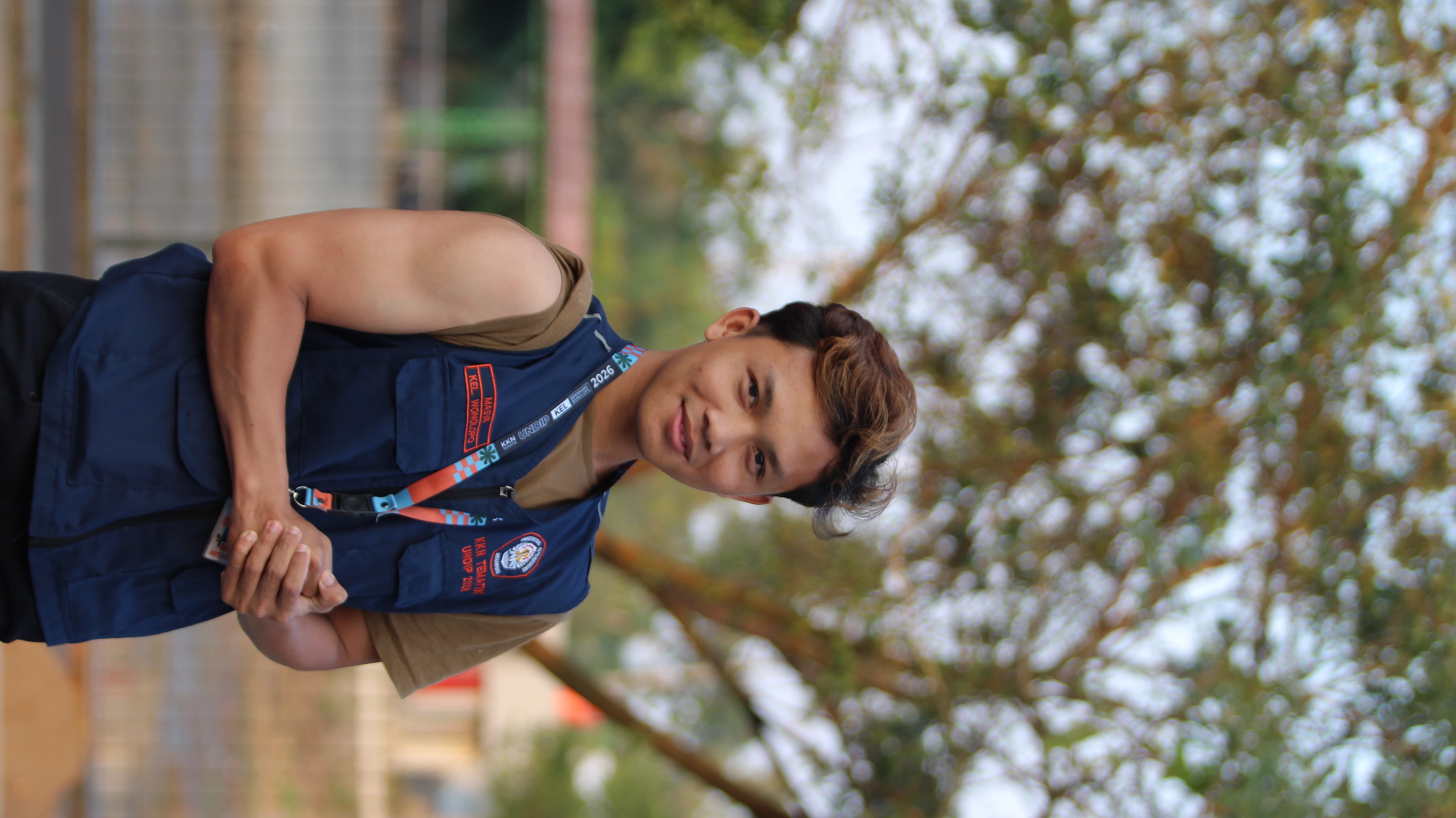 Muhamad Thaariq Maulana Pose 2
