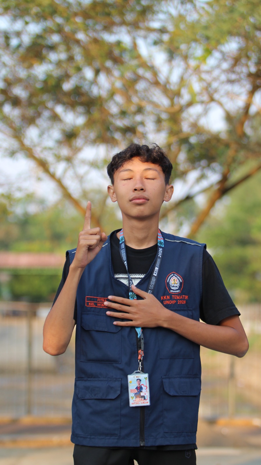 Des Fitra Dwi Wibowo Pose 2